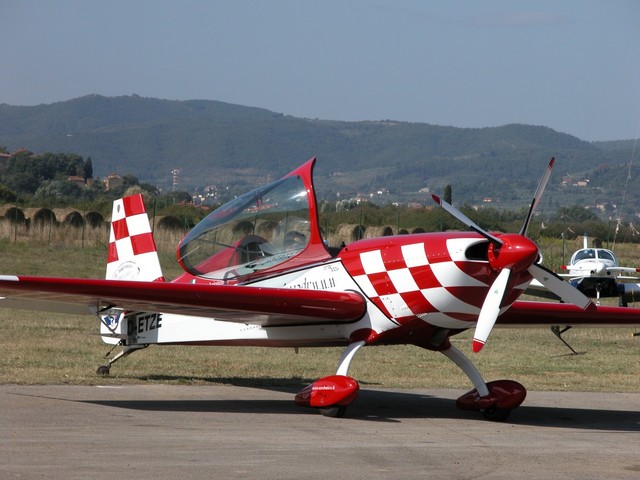 037 - Extra 300L D-ETZE