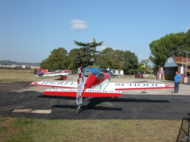 043 - Extra 300L D-ETZE