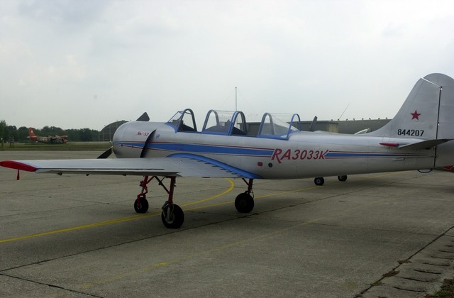 Lo YAK-52 di Marco Locatelli (1)