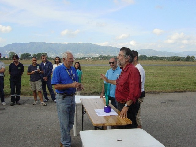 2004-09-12 IX Trofeo Reggiani - S. Dallan (2) alla premiazione